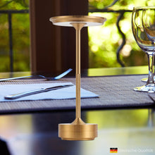 Lade das Bild in den Galerie-Viewer, EcoLume - Designer-Luxuslampe neu definiert