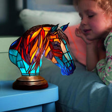 Lade das Bild in den Galerie-Viewer, LeuchtPferd - handgefertigte Lampe, die Herzen erstrahlen lässt