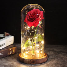 Carica l'immagine nel visualizzatore di Gallery, La rosa eterna: un regalo che risplende per sempre