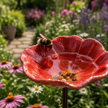 Carica l'immagine nel visualizzatore di Gallery, Fiori per bombi fatti a mano – abbeveratoi in ceramica resistenti alle intemperie, set da 4